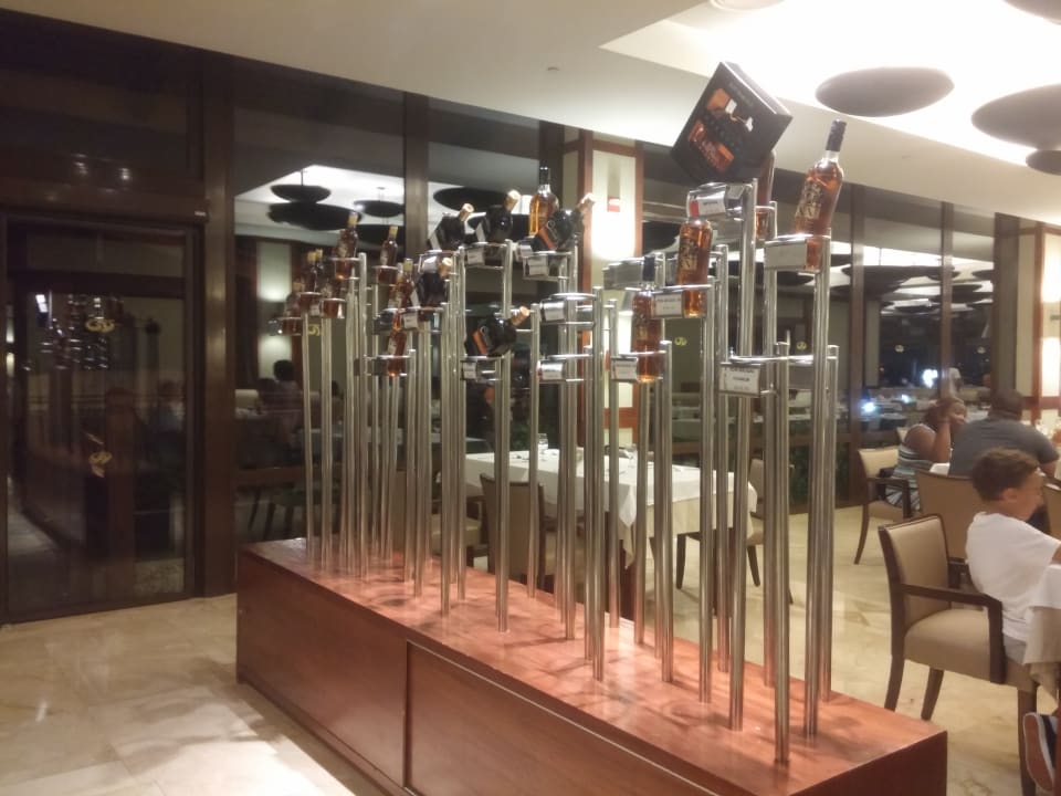 Restaurant Hotel Grand Palladium Palace Resort, Spa & Casino