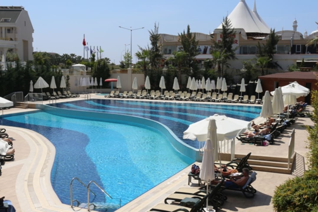 Der Ruhepool in der Hotelanlage Well Palace Side