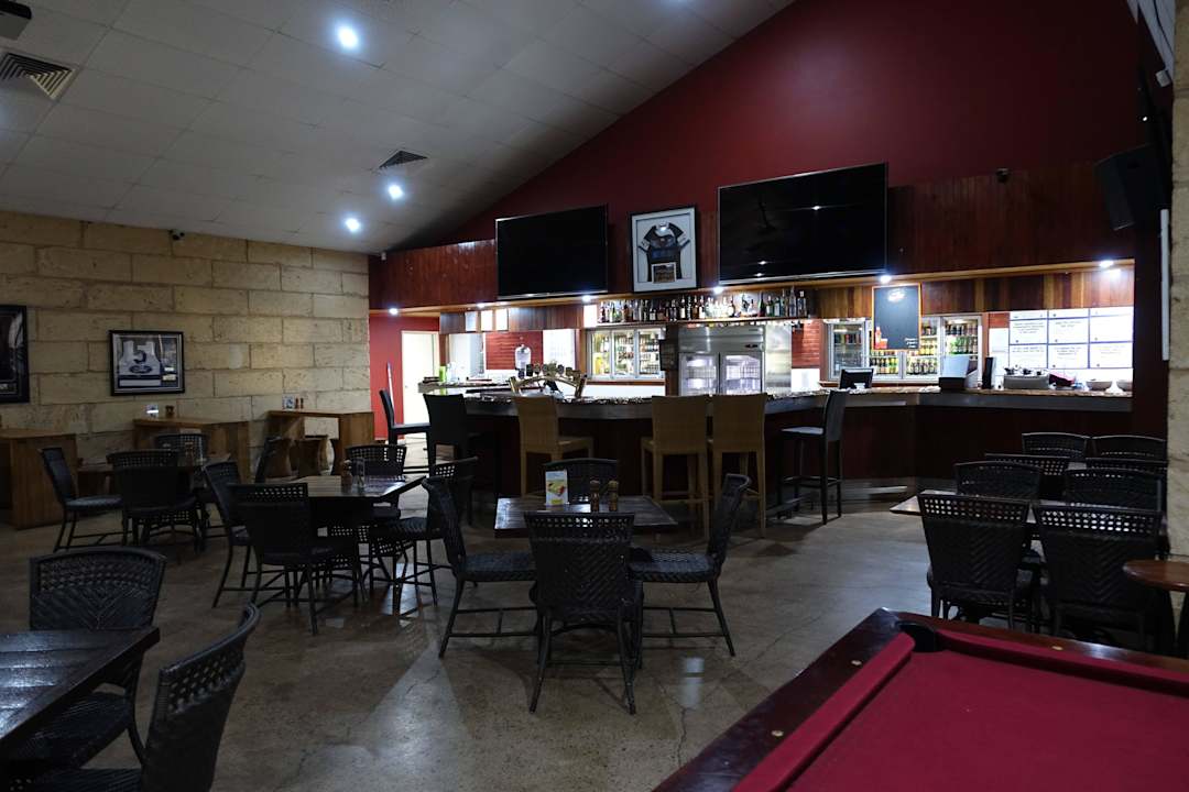 The Grande Sports Bar The Kimberly Grande