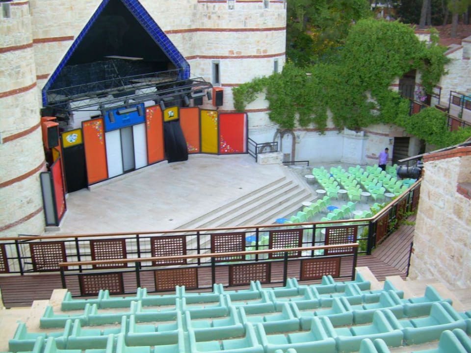 Showbühne Ulusoy Kemer Holiday Club