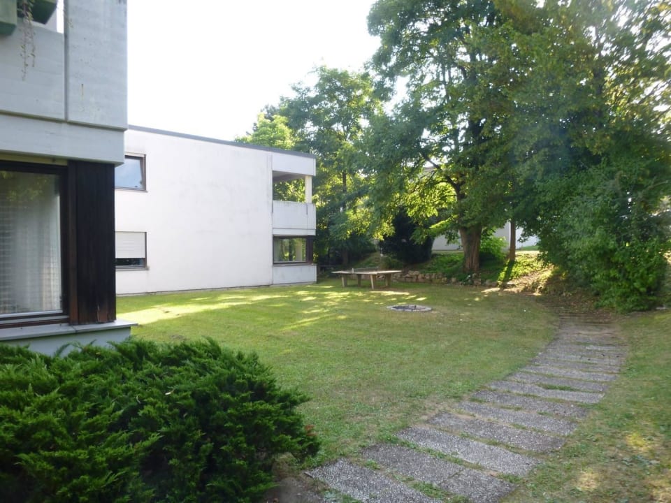 Aussenbereich mit Lagerfeuerstelle Gruppenhaus Kallmünz