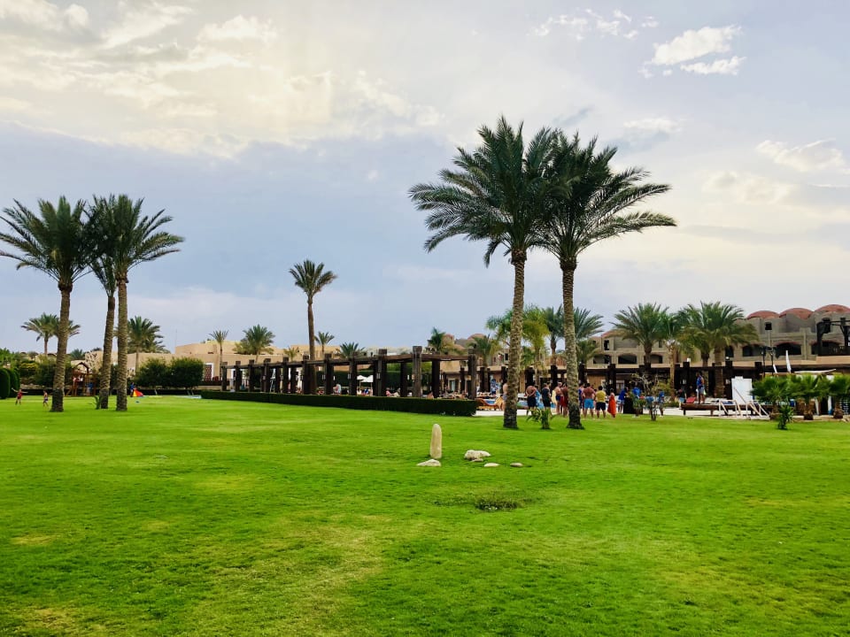 Blick Richtung Pool Gemma Resort