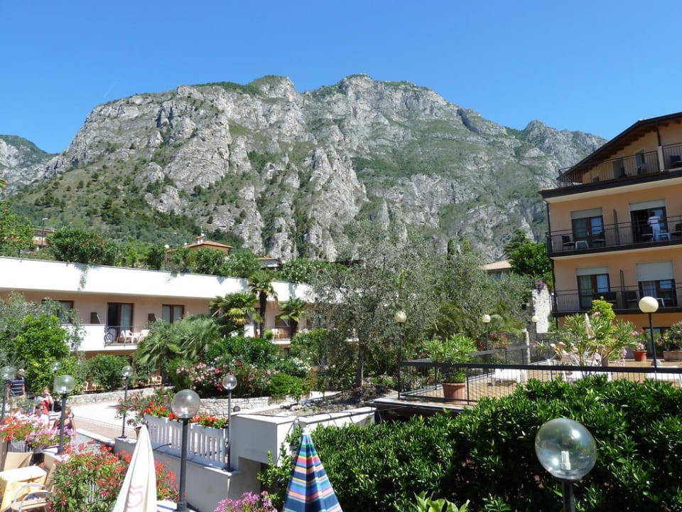 Gartenanlage Hotel Garda Bellevue