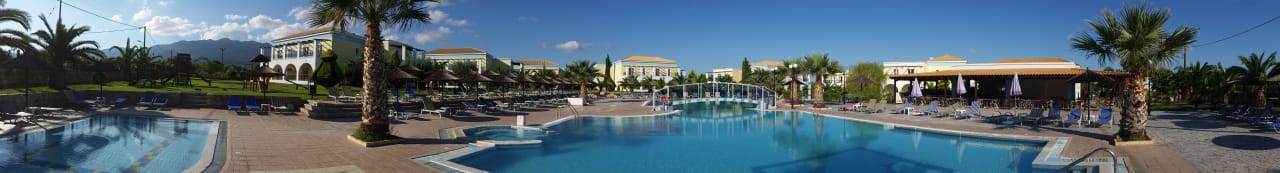 Pool vom Corali Village Corali Hotel