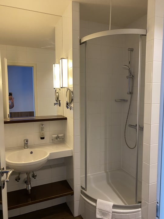 Zimmer AMERON Berlin ABION Spreebogen Waterside