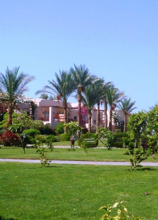 Droga na plażę Jaz Makadi Saraya Resort