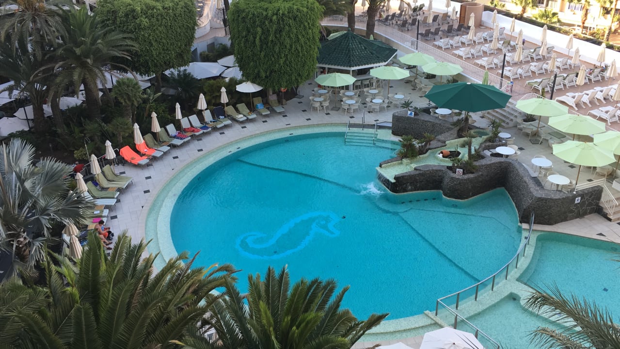 Pool Seaside Hotel Sandy Beach