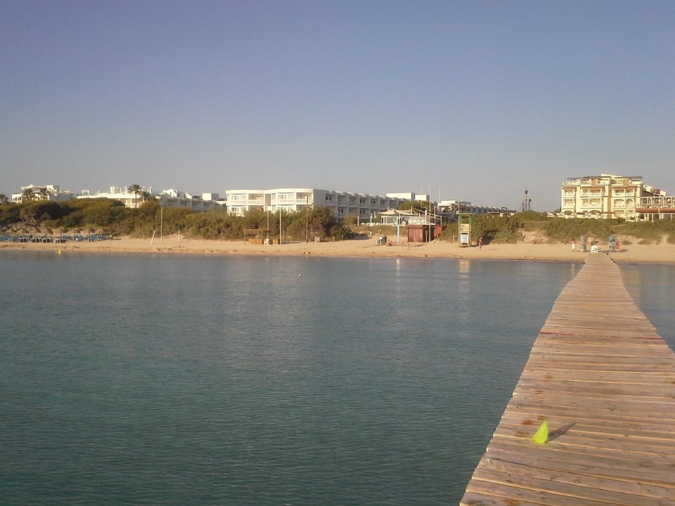 Blick vom Steg in Richtung Hotel Zafiro Bahia