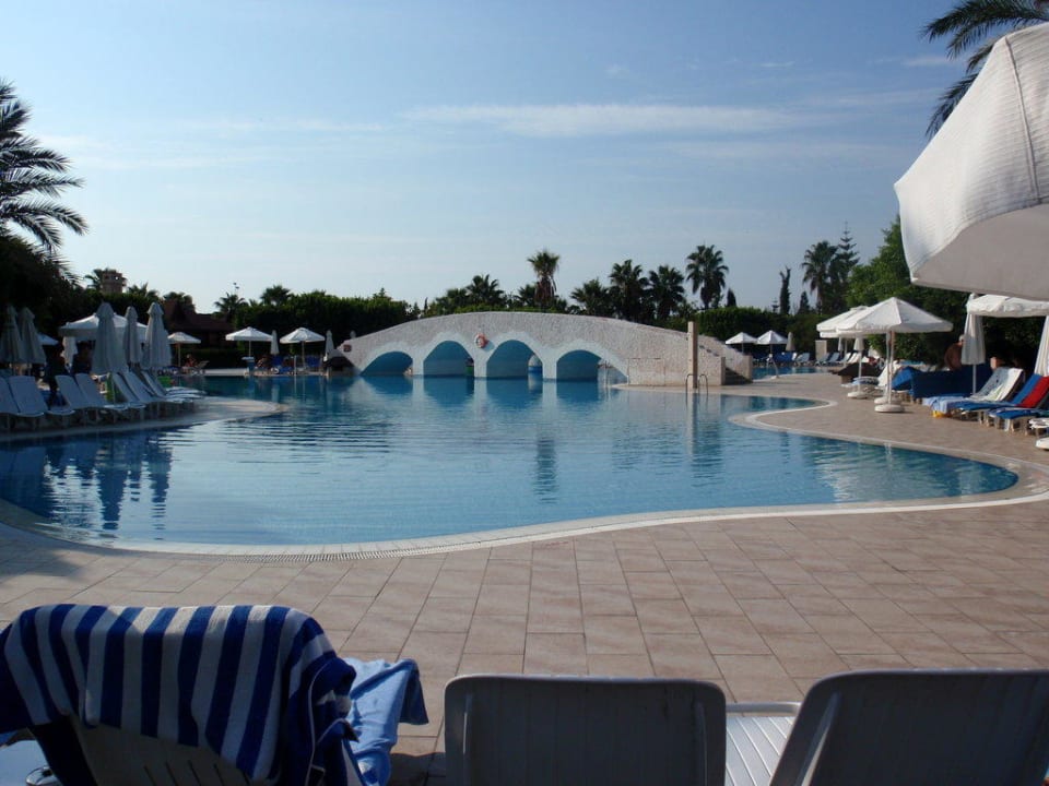 Pool Club Grand Side