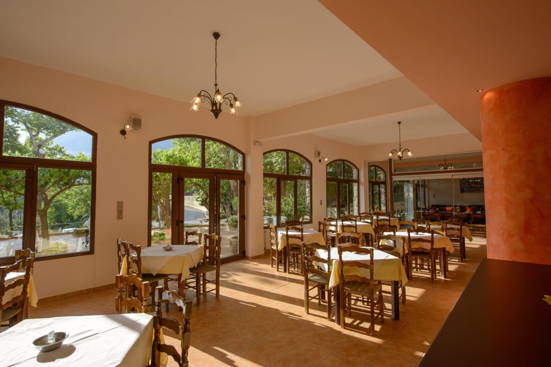 Restaurant/Breakfast buffet Hotel Idi