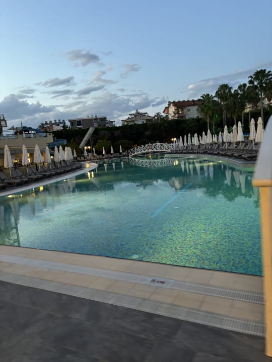 Pool Side Mare Resort & Spa