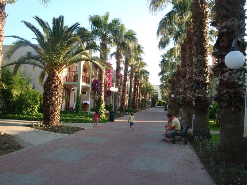 Der Weg zum Strand VONRESORT Golden Beach