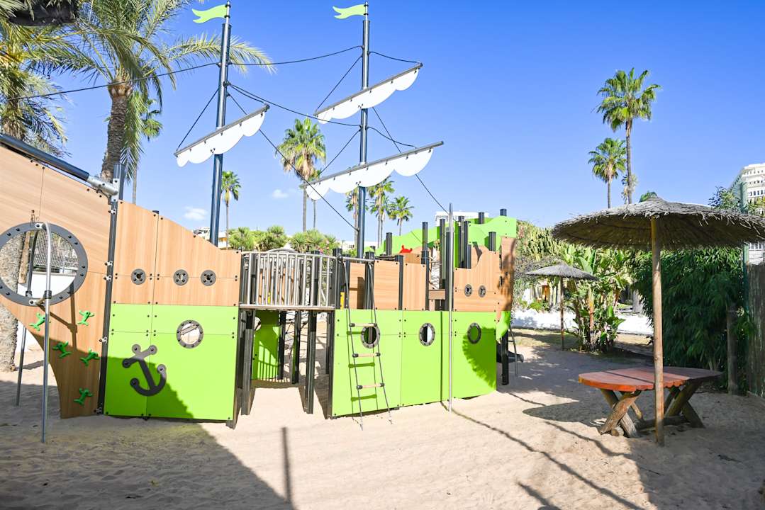 Sport & Freizeit HL Miraflor Suites Hotel