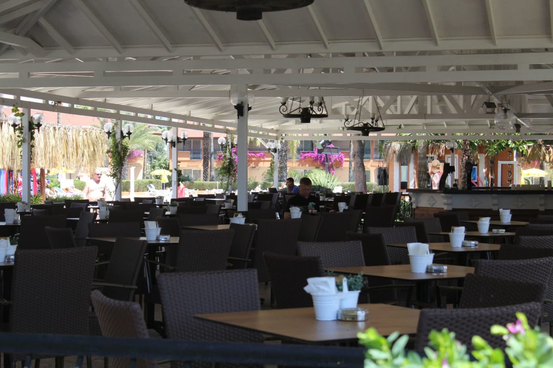 Poolbar Club Turtas Beach Hotel