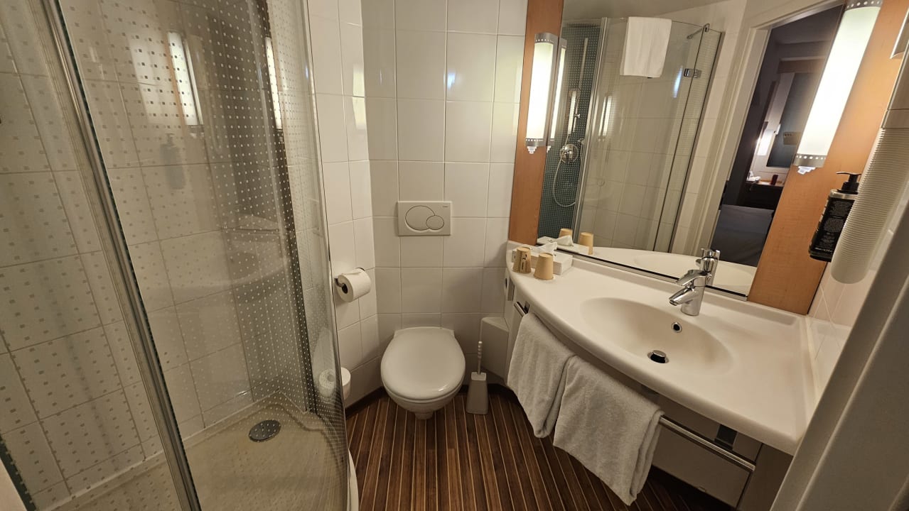 Zimmer Hotel Ibis Lausanne Centre