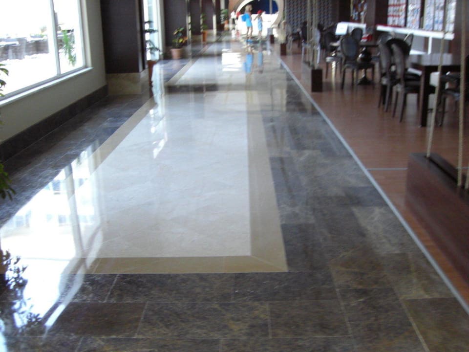 Sehr schöner Marmormoden Seaden Sea World Resort & Spa