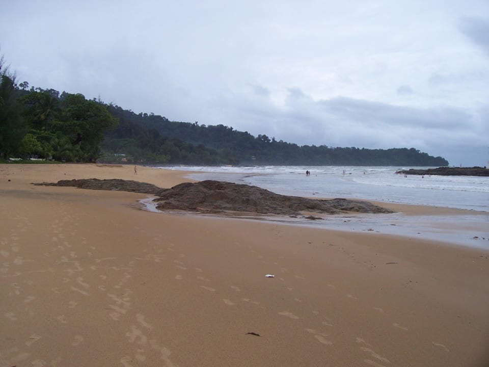 Strand bei Ebbe, ca. 1.5 km vom Hotel entfernt Khaolak Laguna Resort