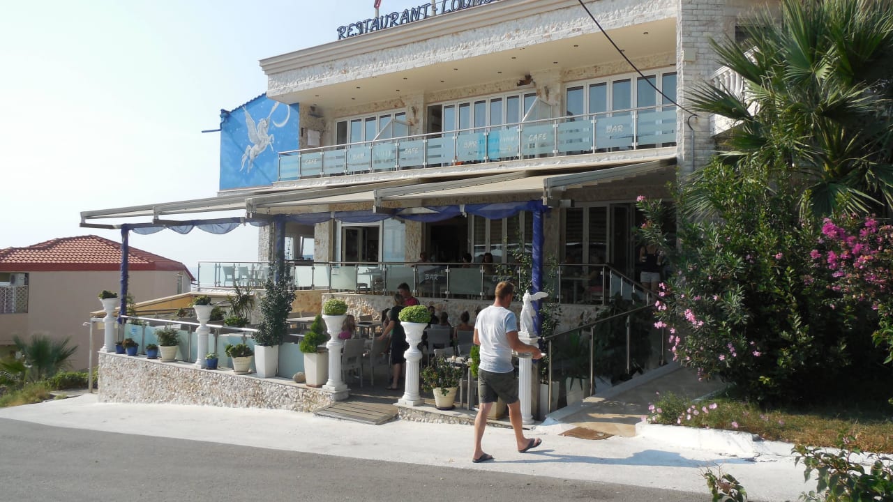 Hotel mit Außenterrasse Hotel Maistrali