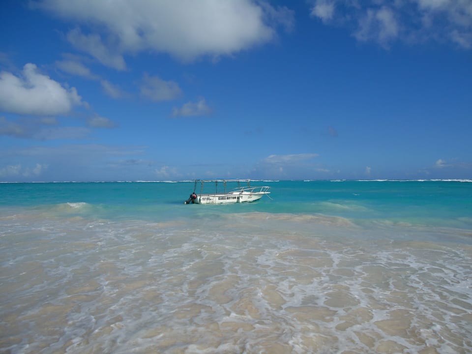 Boot vorm Strand Hotel Grand Palladium Palace Resort, Spa & Casino