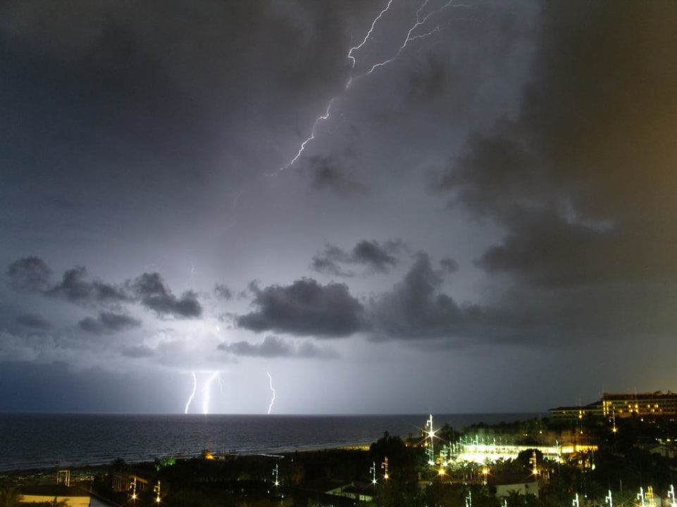 Gewitter über Kumköy Sunis Kumköy Beach Resort Hotel & Spa