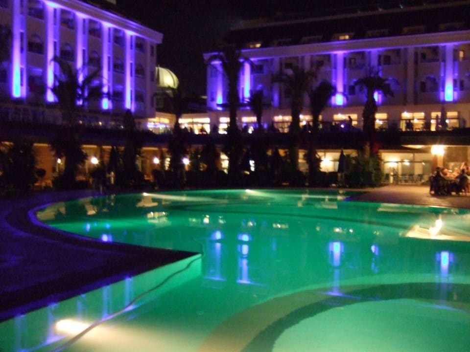 Pool am Abend Calimera Hane Garden