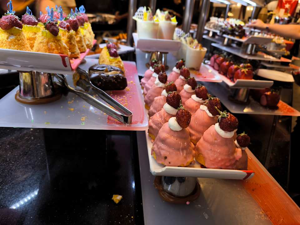 Gastro Side Royal Palace Hotel & Spa