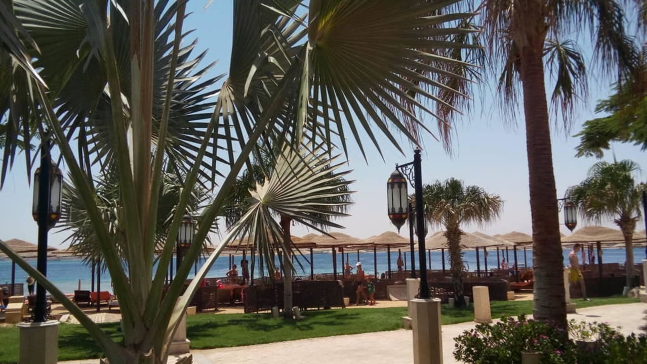 Blick Promenade Richtung Meer Grand Waterworld Makadi & Family Star Makadi