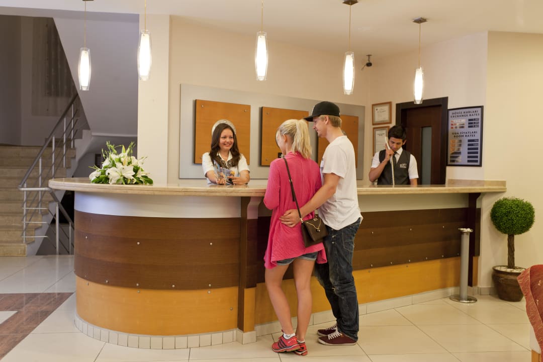 Reception Xperia Kandelor Hotel