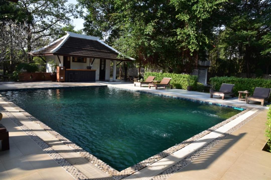 Pool Hotel Tharaburi Resort