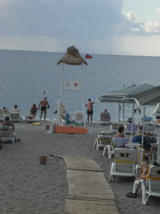 Blick von der Promenade zum Strand Hotel Camyuva Beach