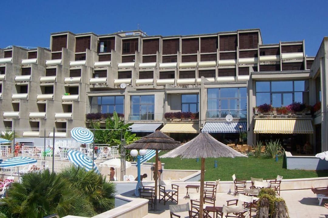 Hotelrückseite  Valamar Parentino Hotel
