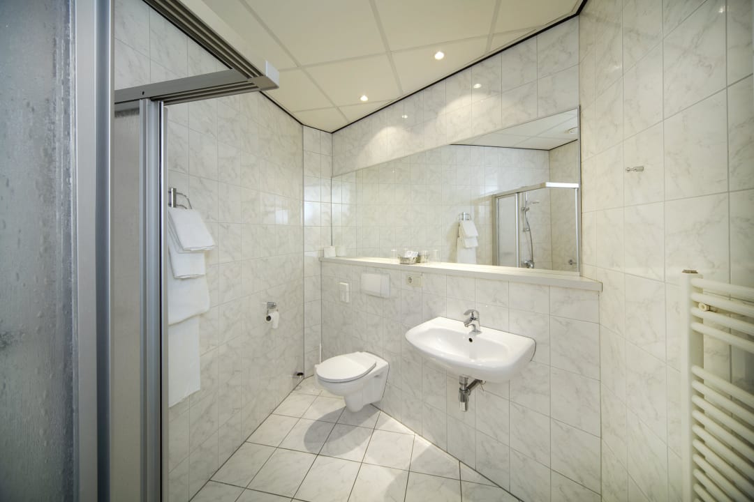Shower comfort couble room Hotel in den Hoof