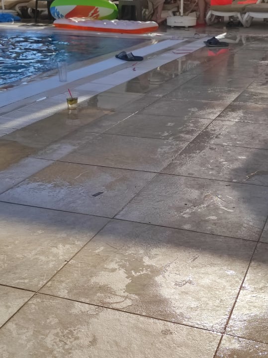 Pool Crystal Sunset Pearl Collection