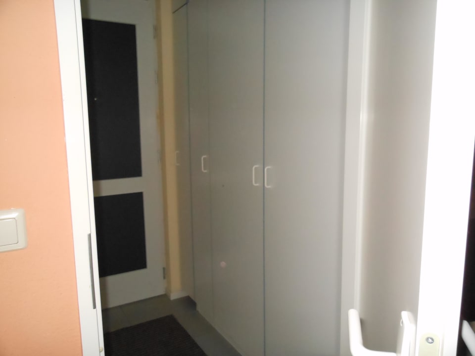 Kleiderschrank Center Parcs Park Nordseeküste