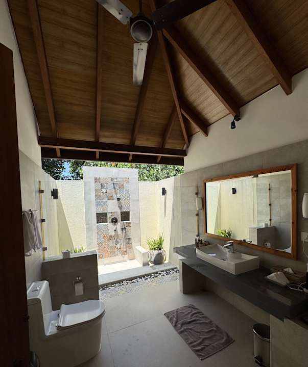 Zimmer Reethi Faru Resort