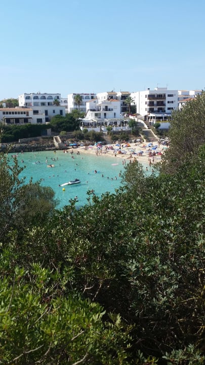 Aussicht von oben auf Strand Grupotel Cala Marsal Nature Hotel