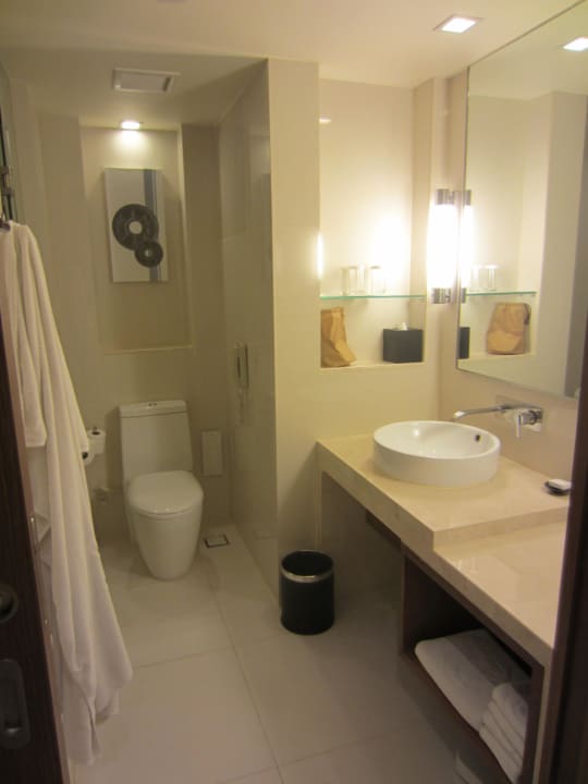 Bad Centara Grand at Central Plaza Ladprao Bangkok