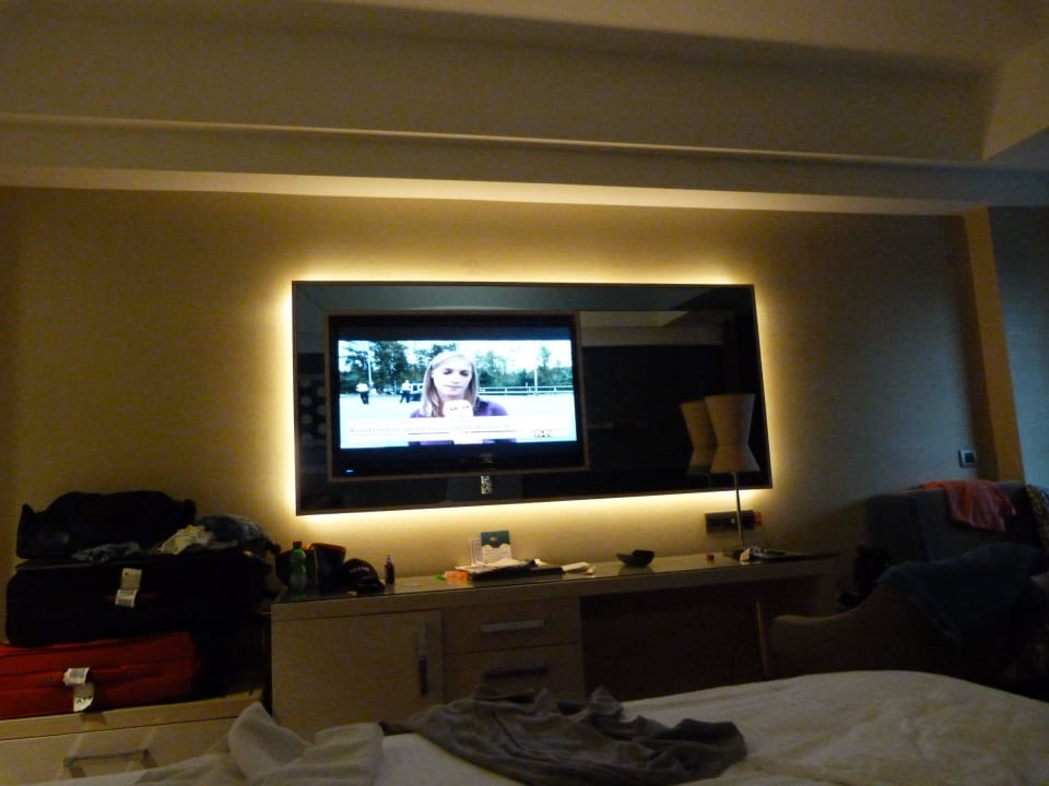 Grosser Flachbildschirm Delux Zimmer Megasaray Club Belek