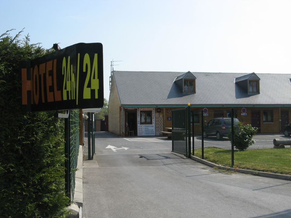 Eher Motel als Hotel - das Hotel des Nations Hotel Des Nations