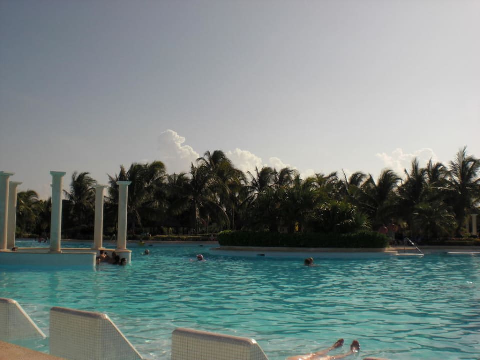 Riesige Poolanlage Grand Palladium Kantenah Resort & Spa