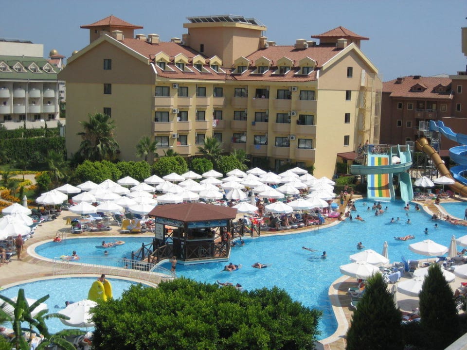 Pool Grand Seker Hotel