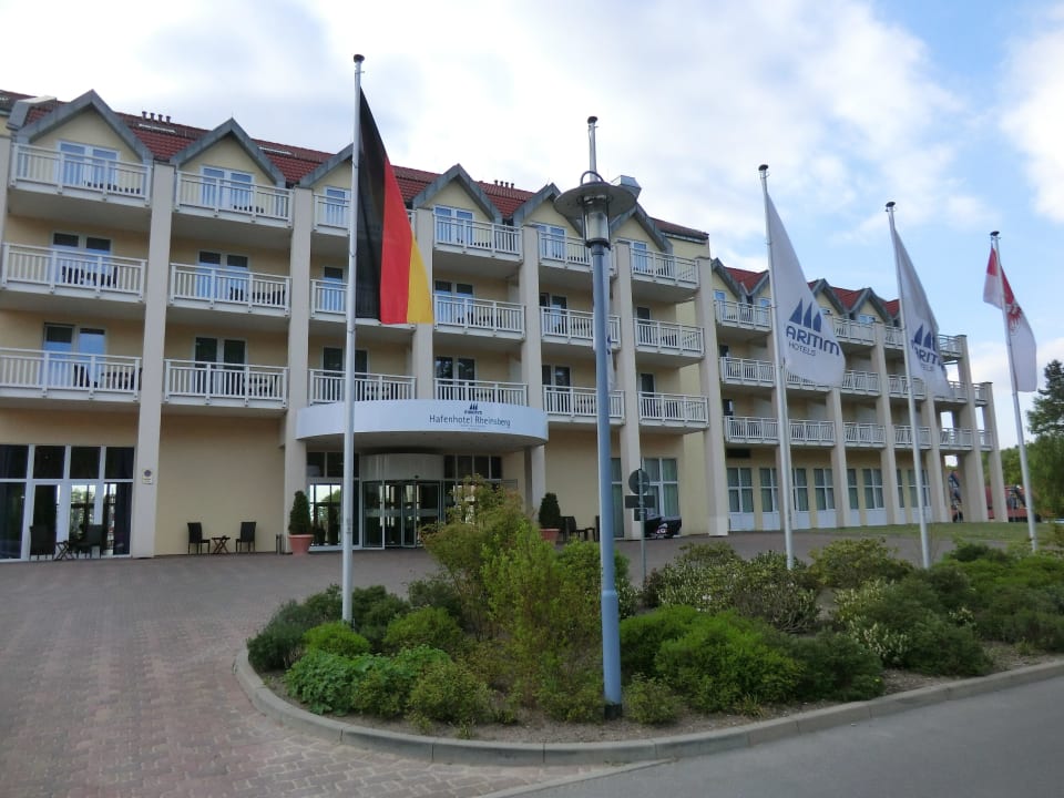 Eingang Precise Resort Hafendorf Rheinsberg