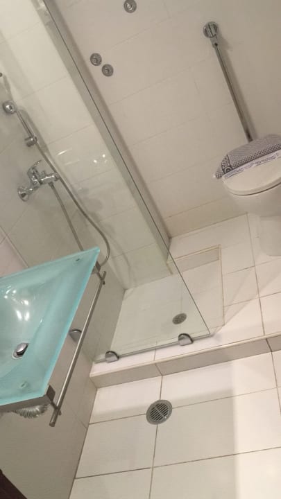 Zimmer Nami Hotel & Suites