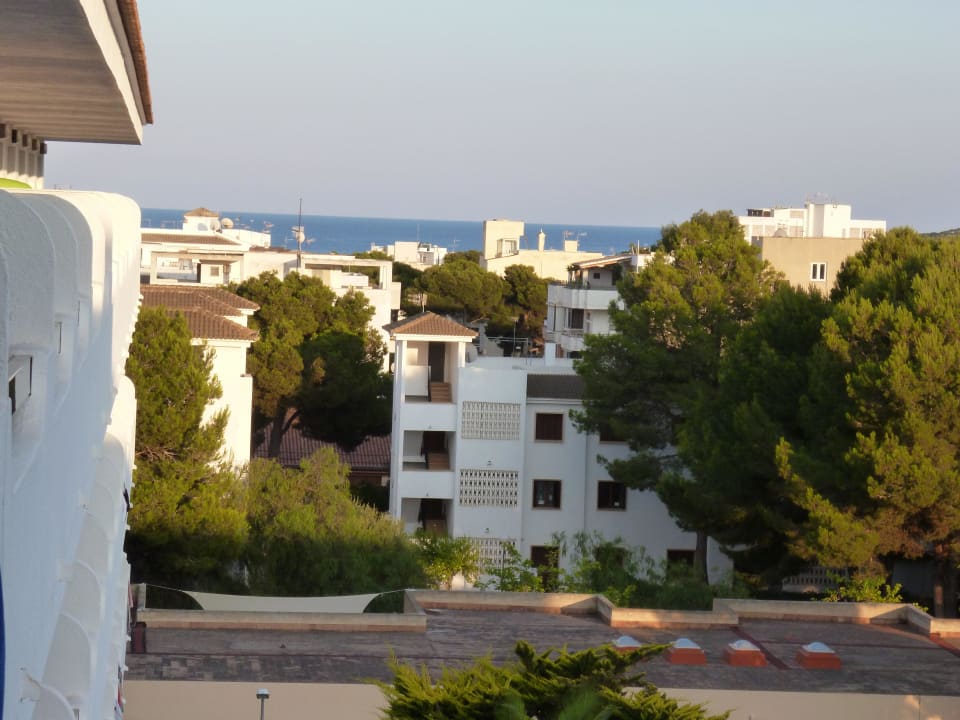 Seitenansicht vom Balkon auf das Meer Millor Sol