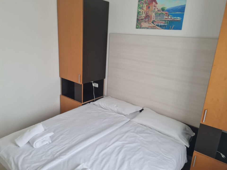 Zimmer Belvedere Village