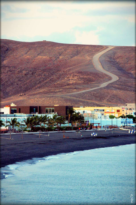 Haupthaus und Umgebung von Süden R2 Bahía Playa Design Hotel & Spa - Adults Only