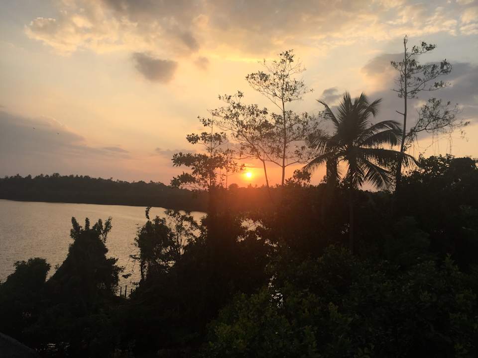 Außenansicht Resort Kadolana Eco Village