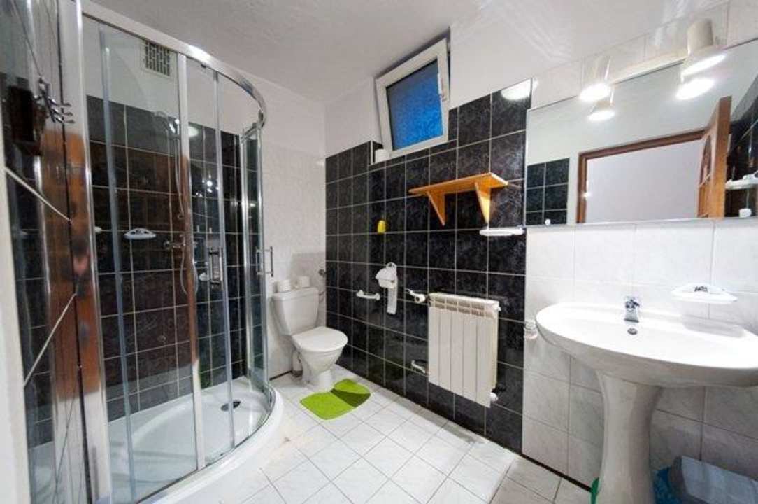 Przykładowa łazienka w apartamencie Ferienanlage Globus