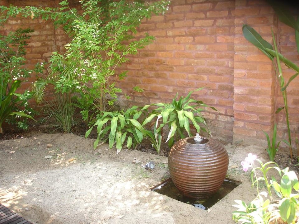 Aussenbad mit Sprudelstein Hotel Koyao Island Resort