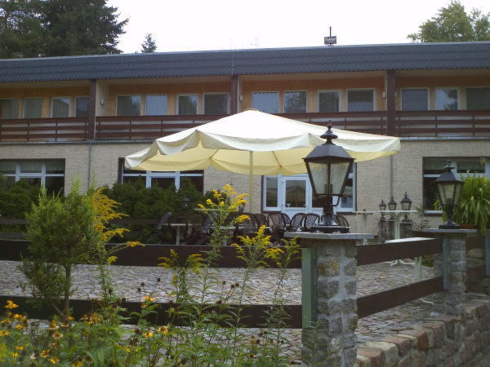 Terrasse mit Seeblick Hotel Seeschlösschen